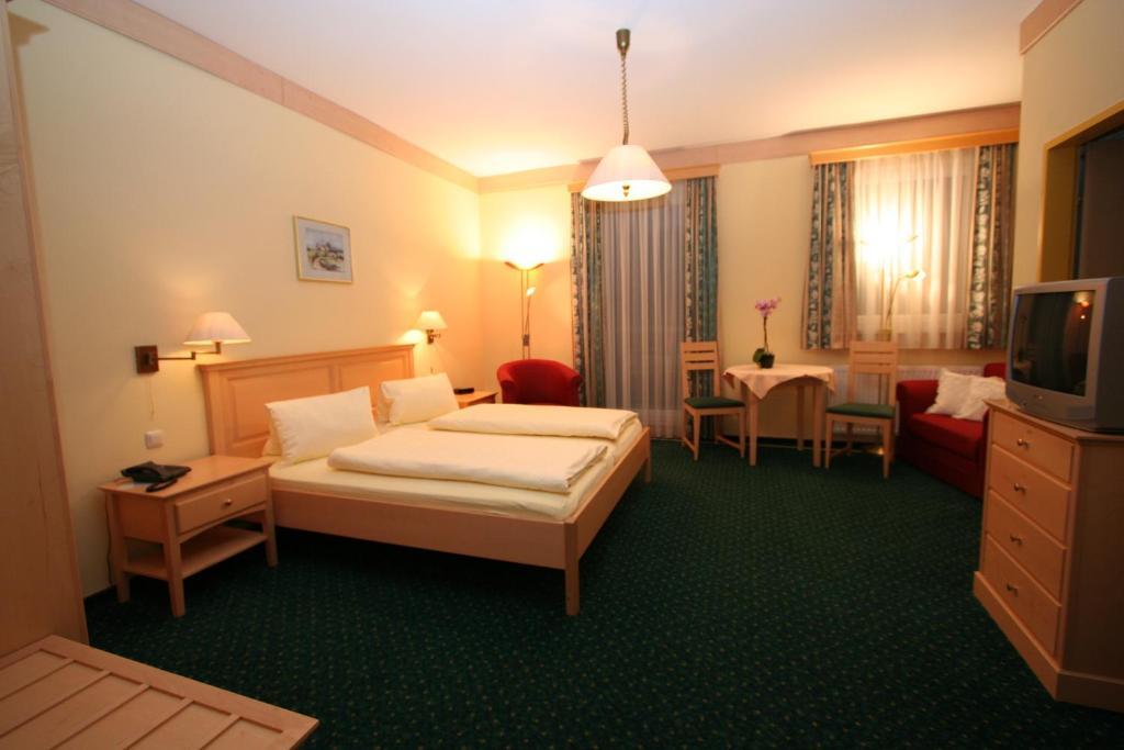 Hotel Waldesruh Гестлинг-на-Ибсе Номер фото
